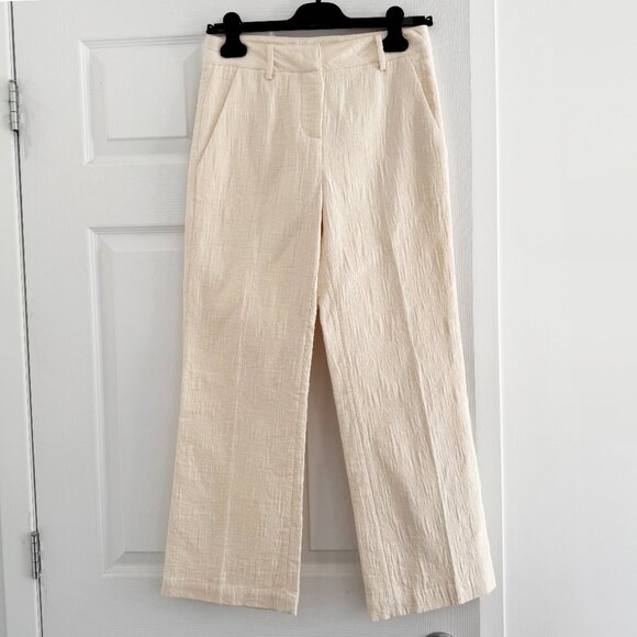 Vanessa Bruno embroidered cropped ivory pants, size 36. Fits like a size 2 - Picture 2 of 11